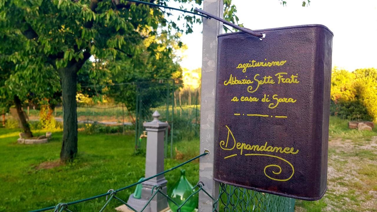 Agriturismo Abbazia Sette Frati A Casa Di Sara Pietrafitta  Exteriör bild
