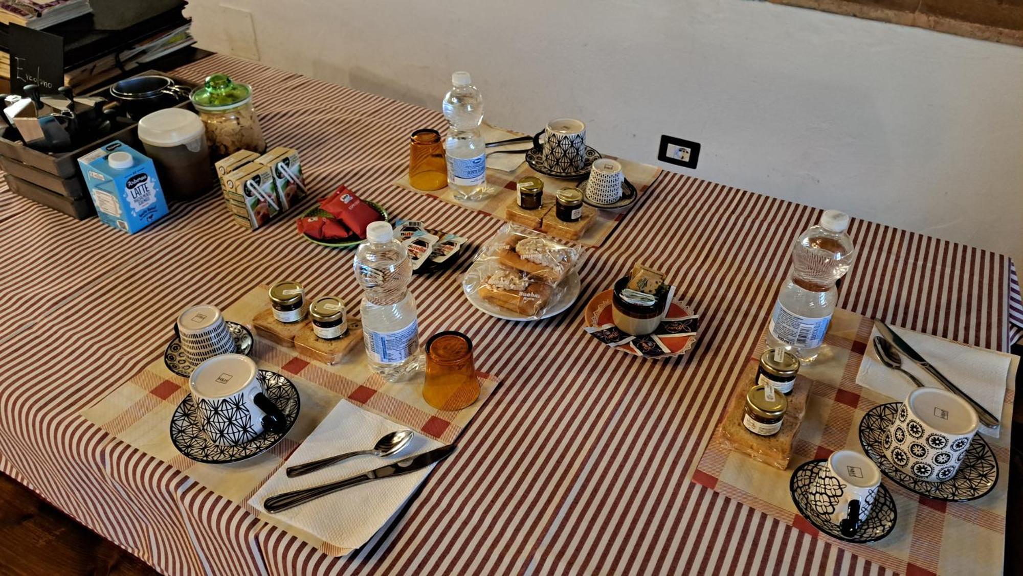 Agriturismo Abbazia Sette Frati A Casa Di Sara Pietrafitta  Rum bild